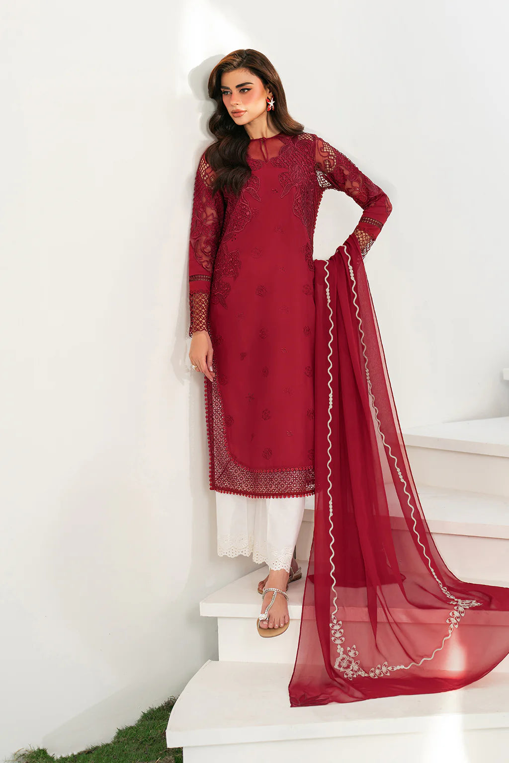 Chiffon Dupatta with Organza Embroidery - Iznik Collection