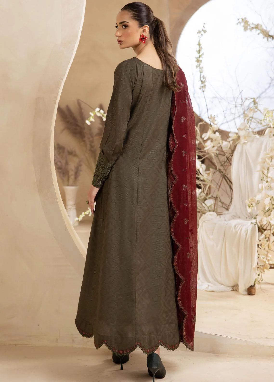 Luxury Winter Unstitched Collection '23 By Iznik ILW 03 Ashby