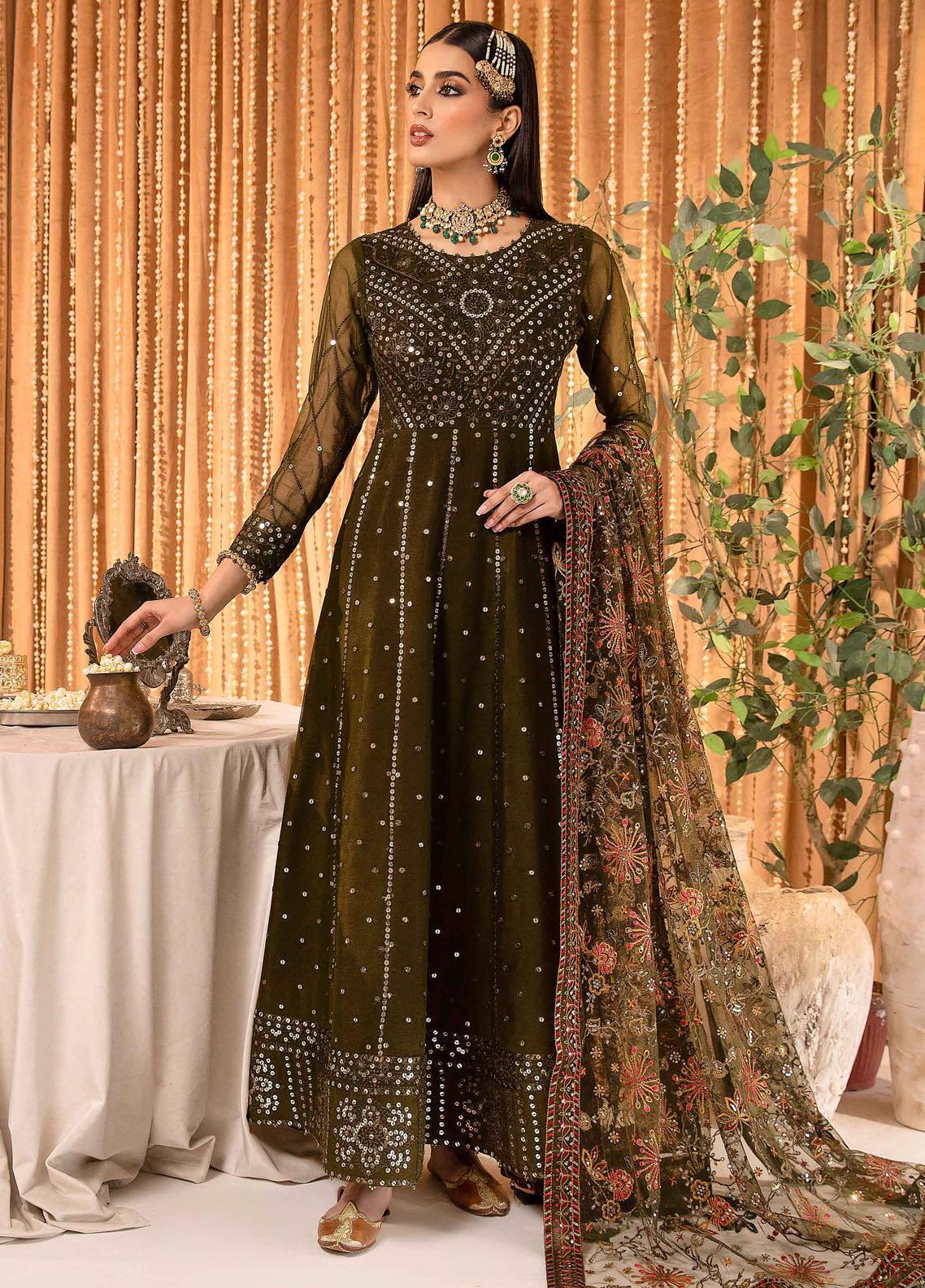 Mehfil-e-Uroos Festive Collection '23 By Alizeh Mahveen