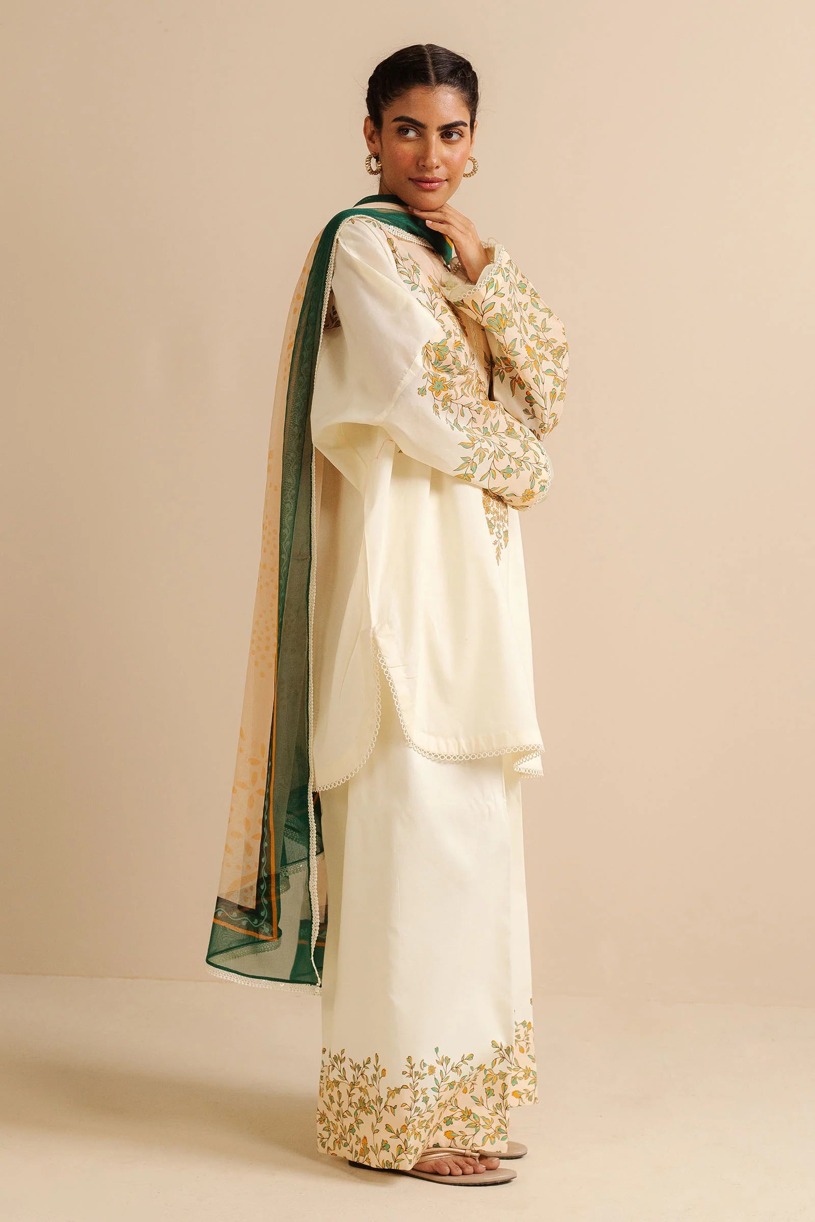 Bordered Digital Print Trousers | Zara Shahjahan COCO Prints '25