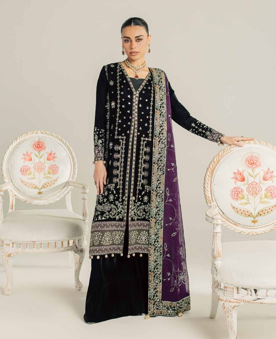 Nureh Maya Velvet NW-136 outfit front view