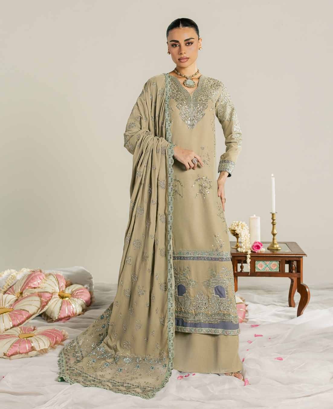 Nureh Maya Velvet NW-132 outfit front view