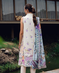 Printed lawn back design of Bloom Glimmer by Roheenaz