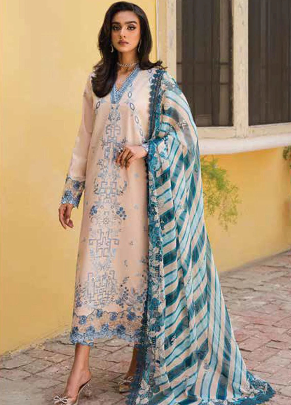 Wisteria Embroidered Lawn Collection '23 By Roheenaz Fariba