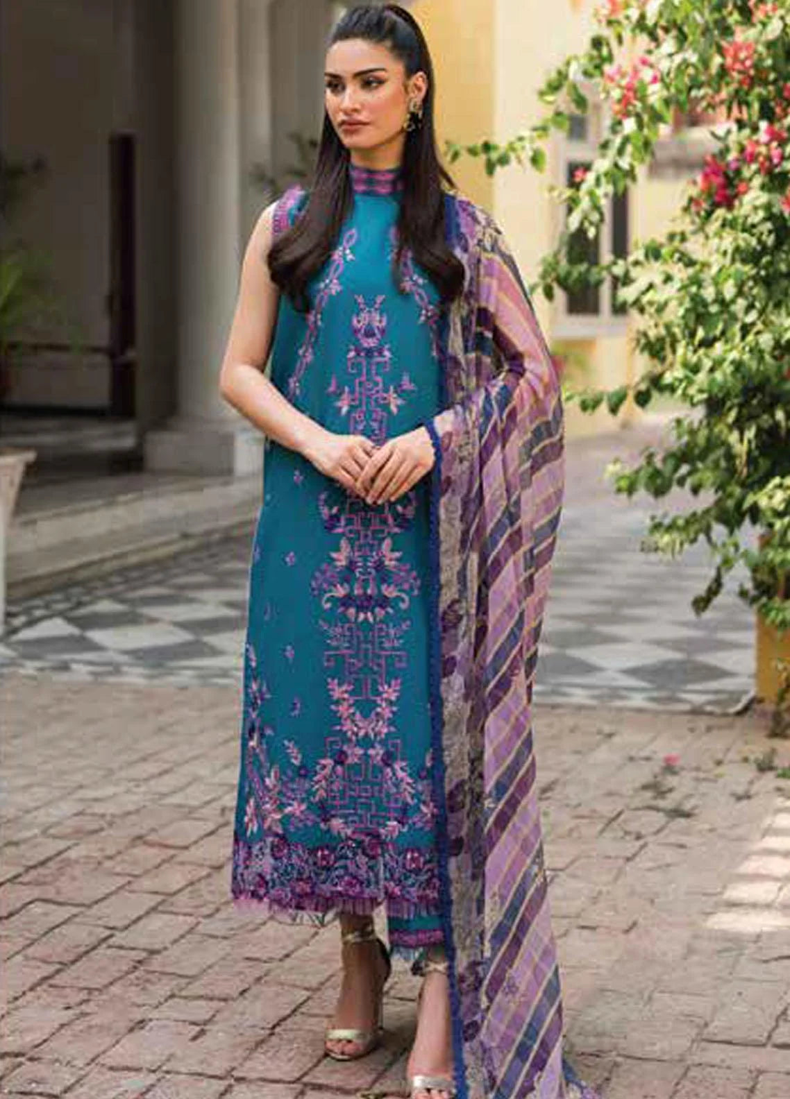 Wisteria Embroidered Lawn Collection '23 By Roheenaz Shirin