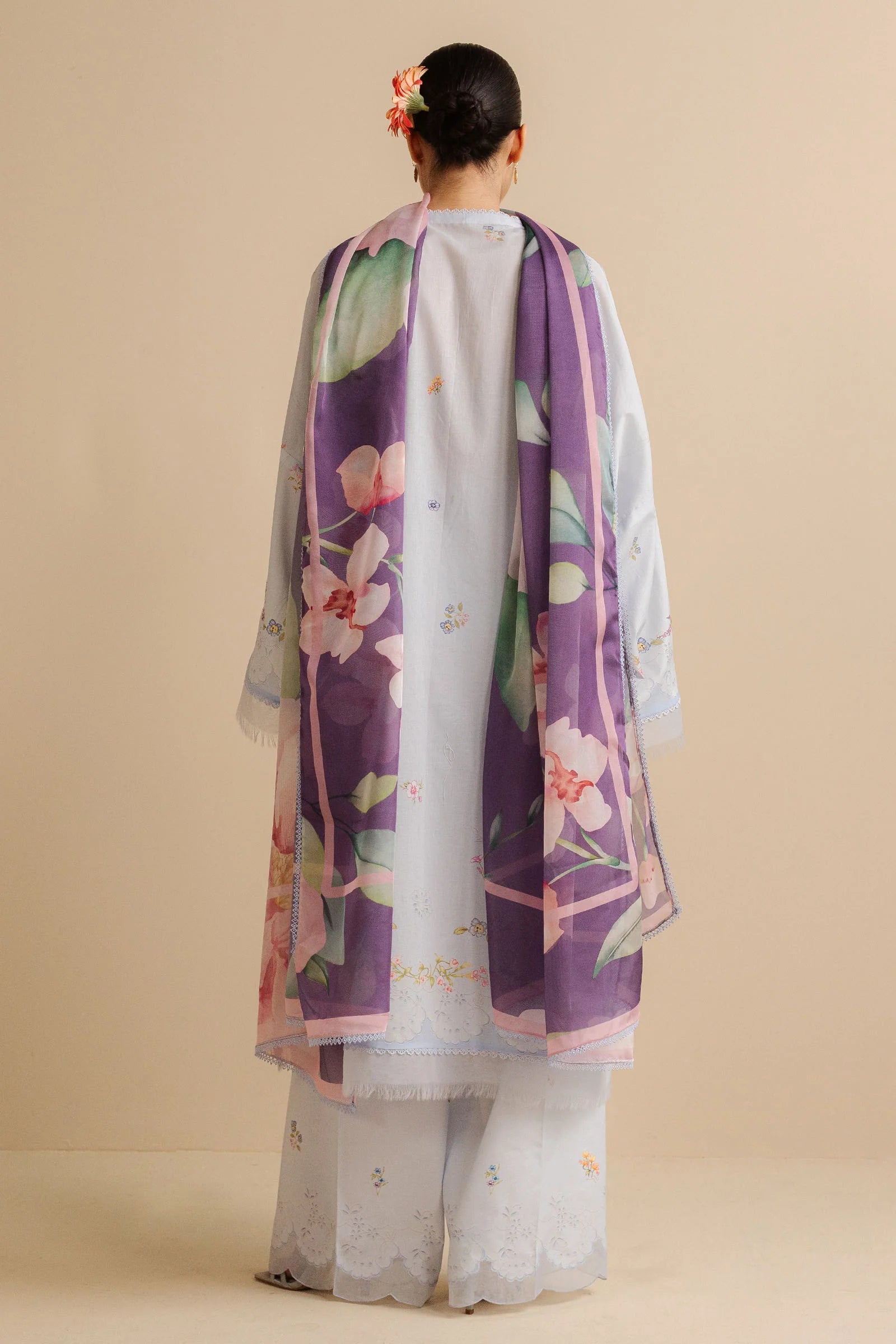 Back design of Aria-3A lawn shirt by Zara Shahjahan