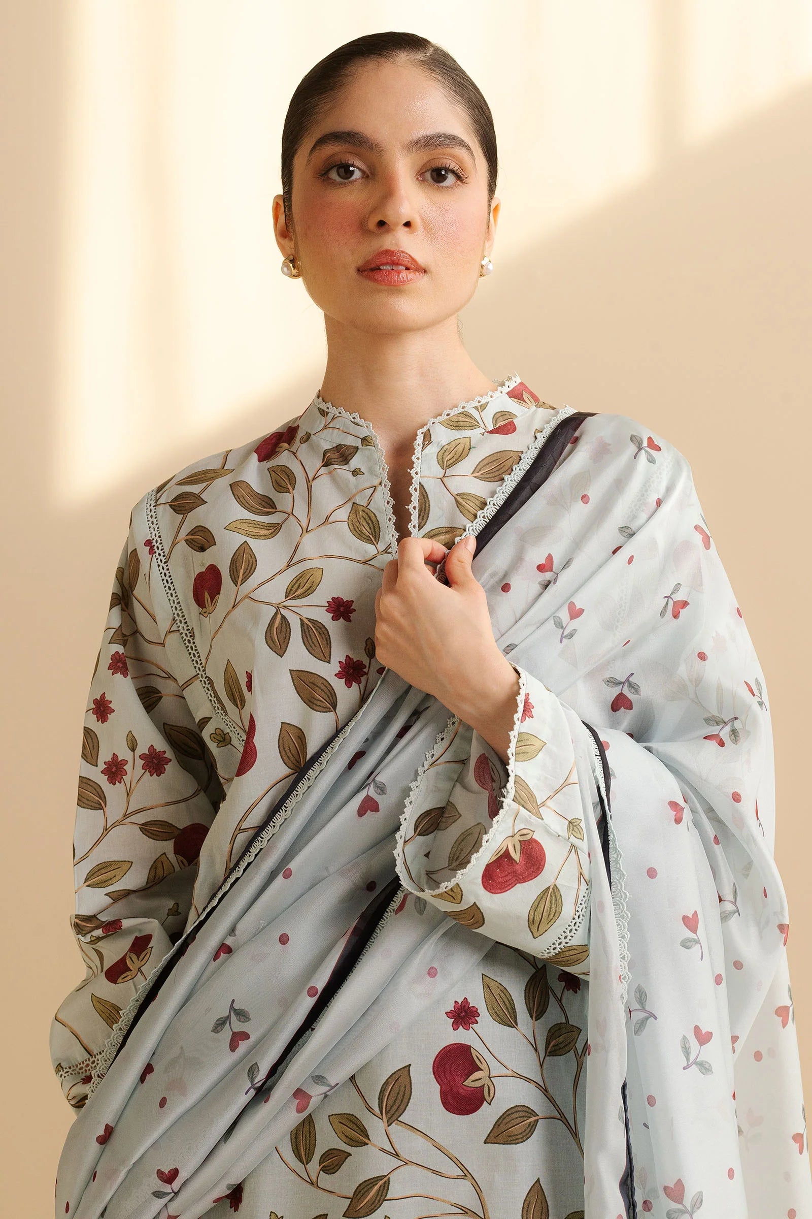 Silk dupatta design from Zara Shahjahan Rey-7B
