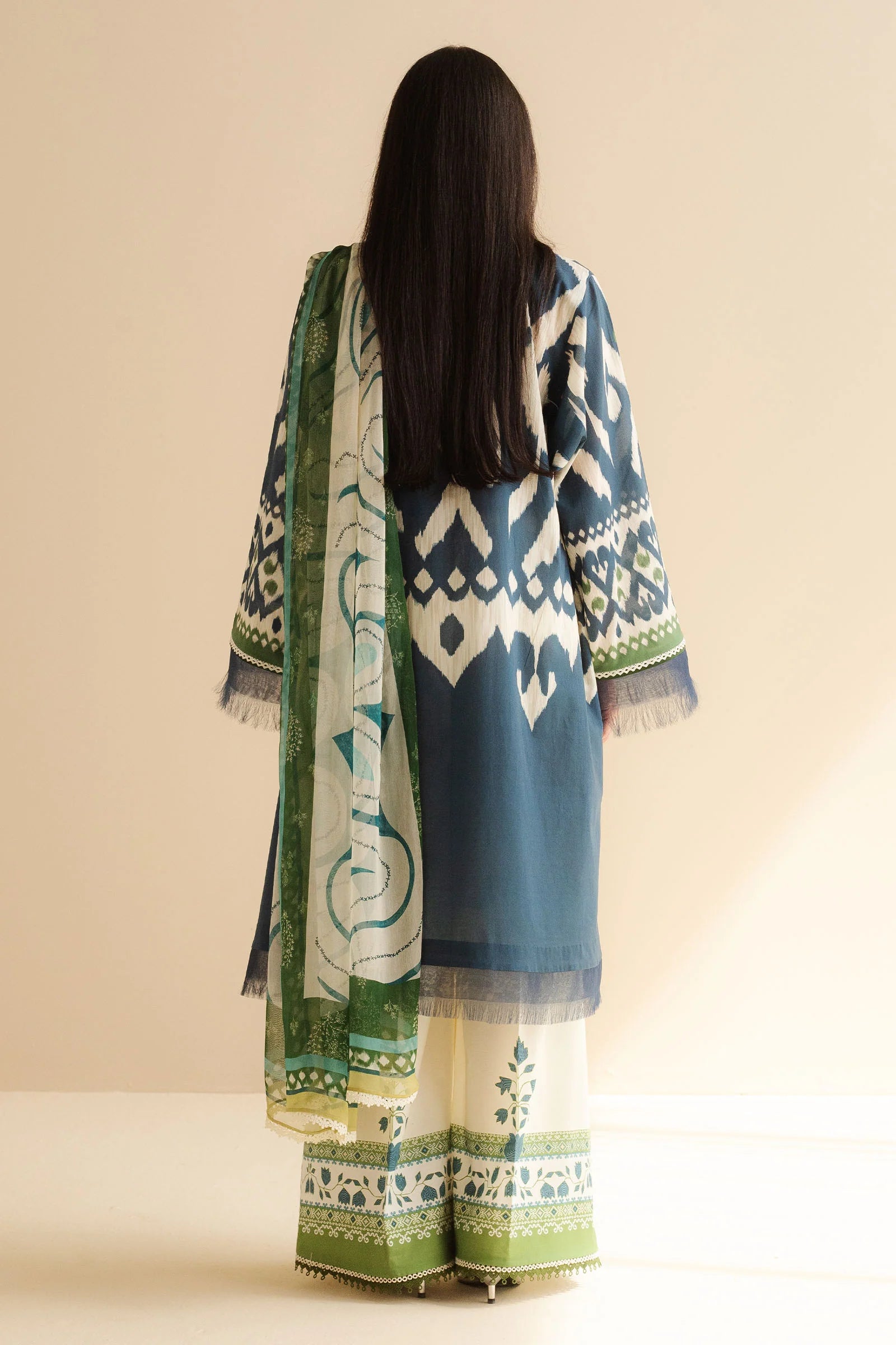 Back view of Sila-6B deep blue printed lawn shirt