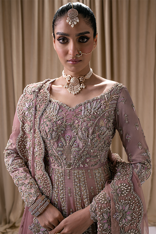 Nigah-e-Naz Bridals Collection '24 By Nyra Couture Mehr