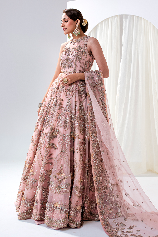 Nigah-e-Naz Bridals Collection '24 By Nyra Couture Hoor