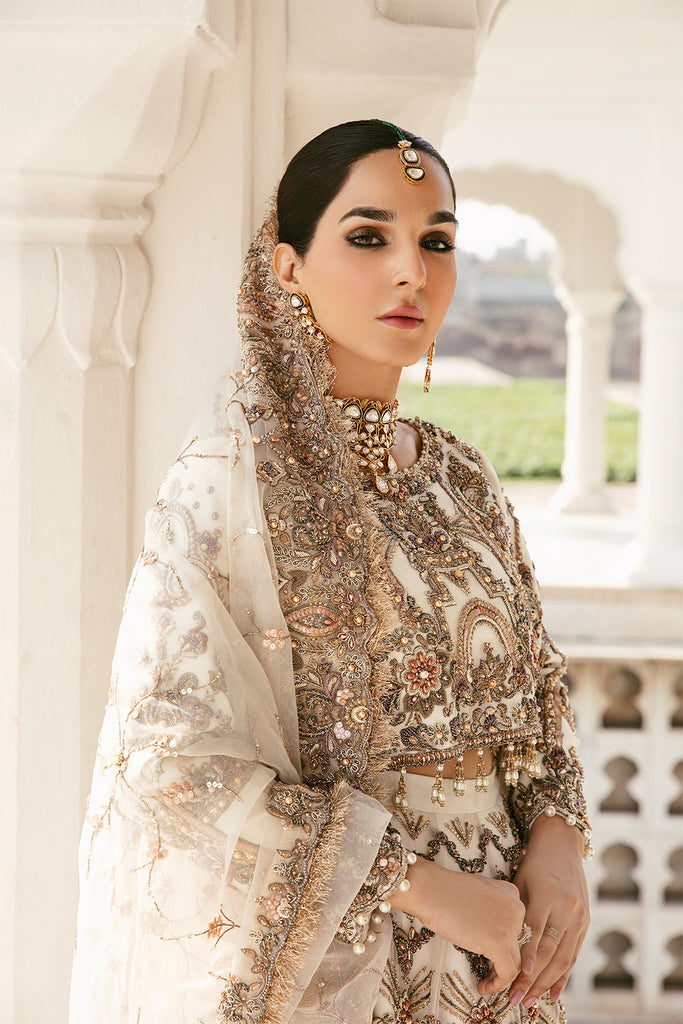 Mehfil-e-uroos Collection By Bazzaz White Whisper