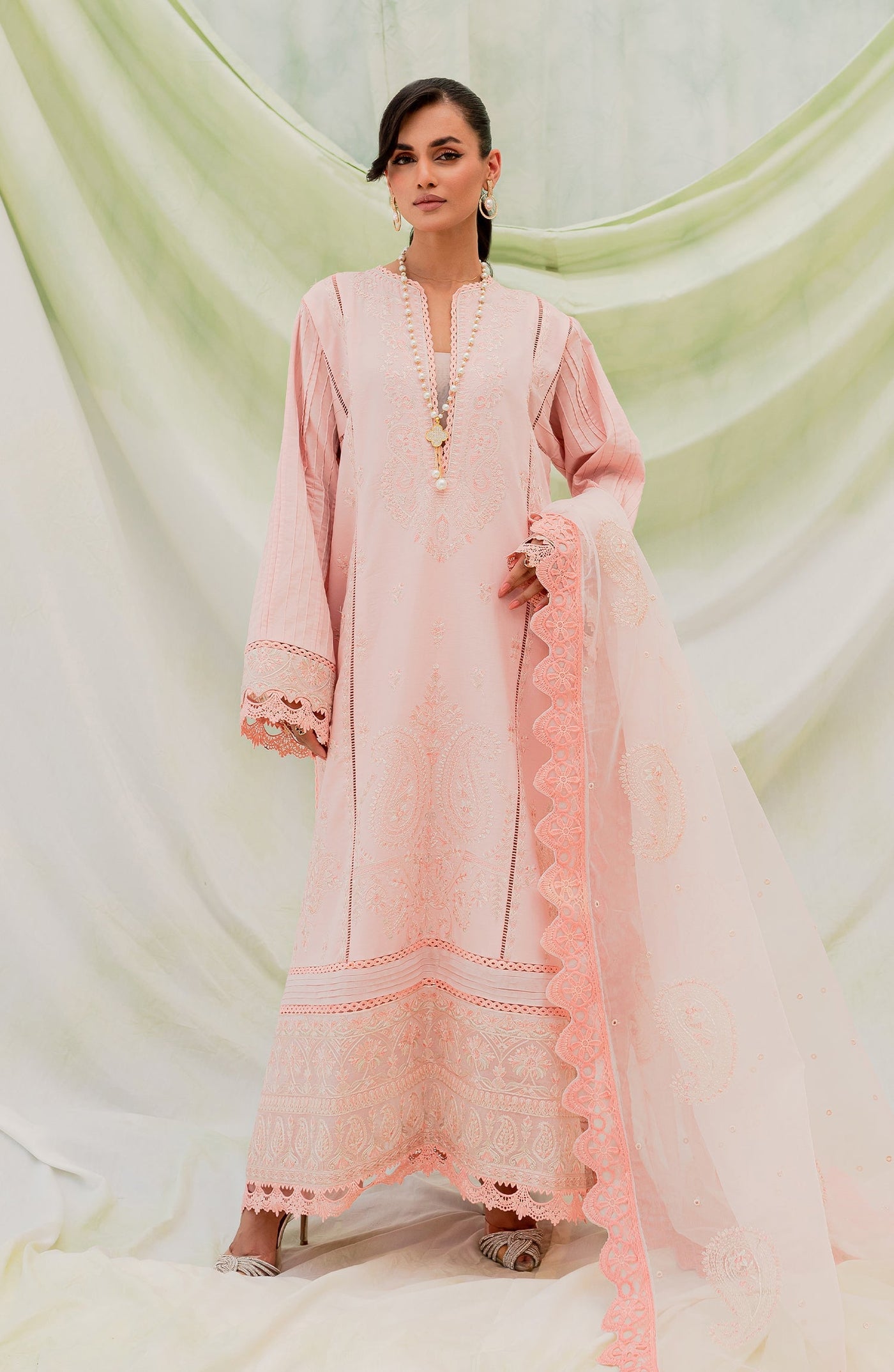 Maheru Mid Summer Lawn Collection '23 By Freesia Porna (MLFD-152)